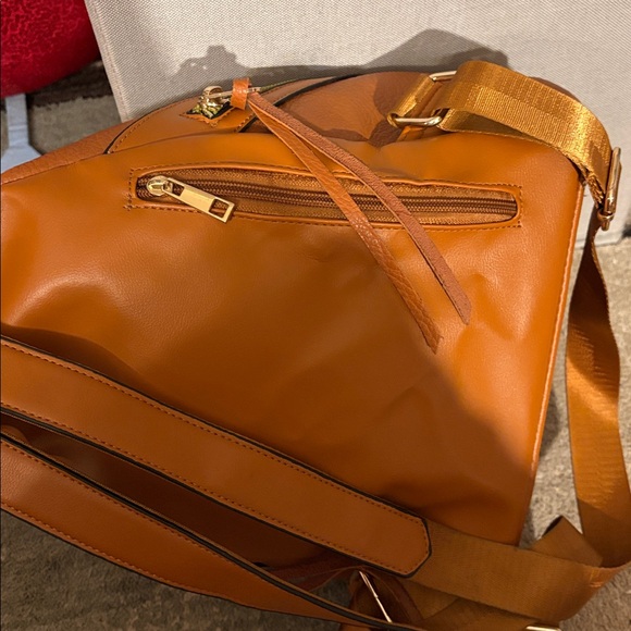 Unique Zipper Backpack 🎒 - Picture 6 of 9